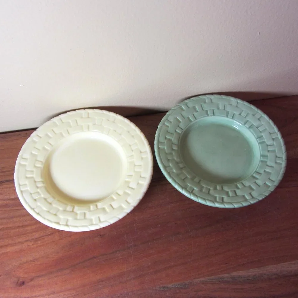 white barn woven ceramic candle plate green & yellow - pair of 2 (W5856) - Picture 1 of 9